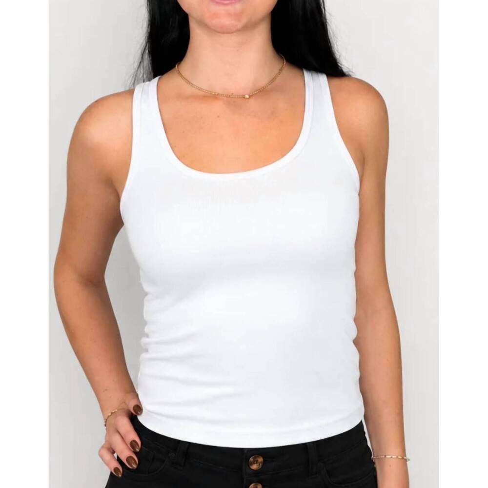 NEW ELAN essential scoop neck tank in white